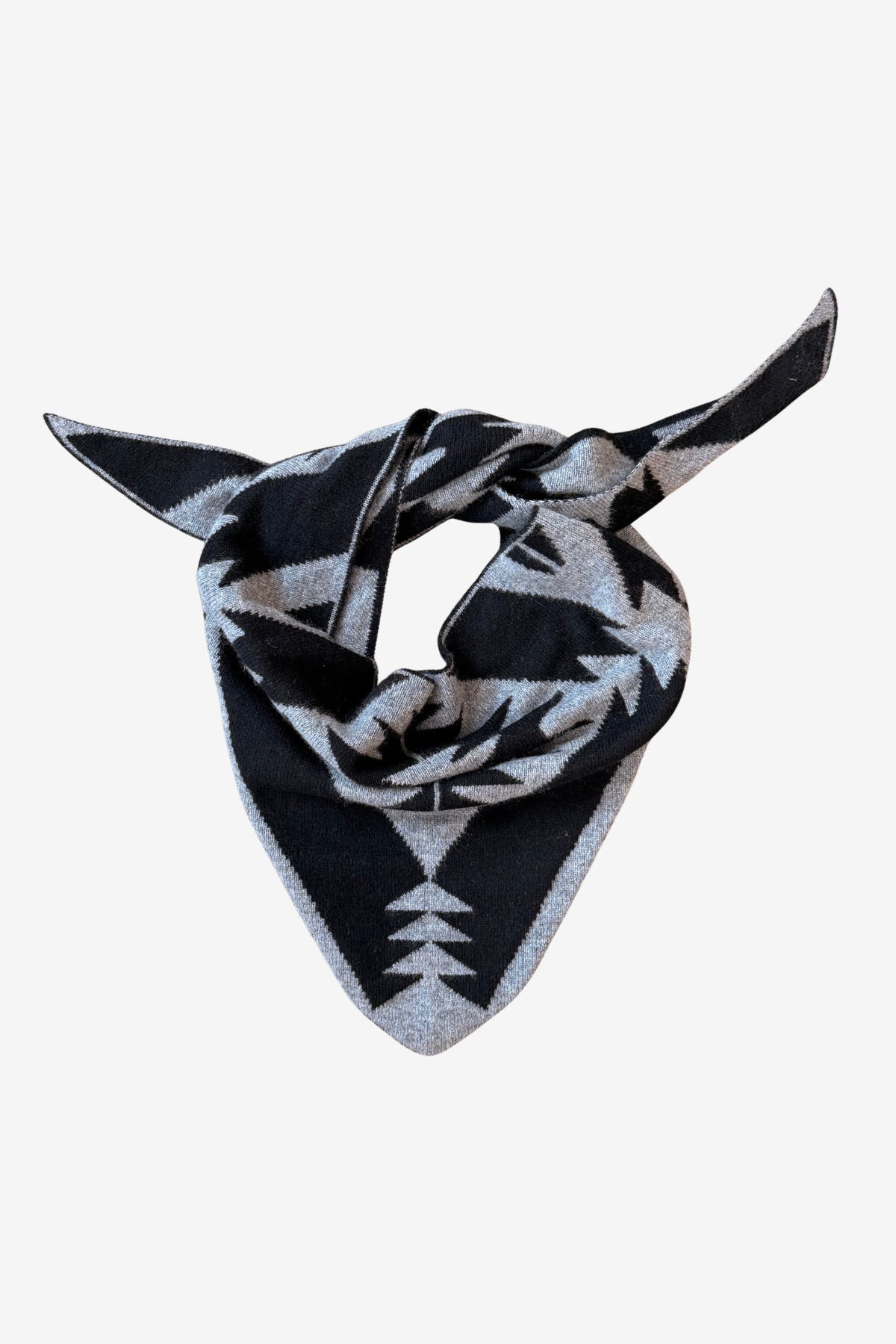 Terra Triangle Scarf - Grey/Black